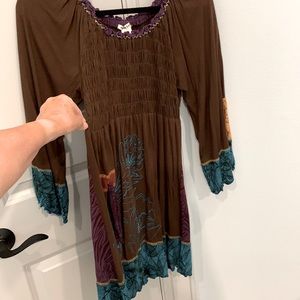 Krista Lee smock top size L never worn. Brown, purple